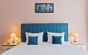 Blue Flat